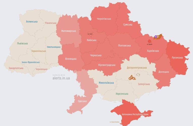 В Одесі пролунали вибухи на тлі дронової атаки