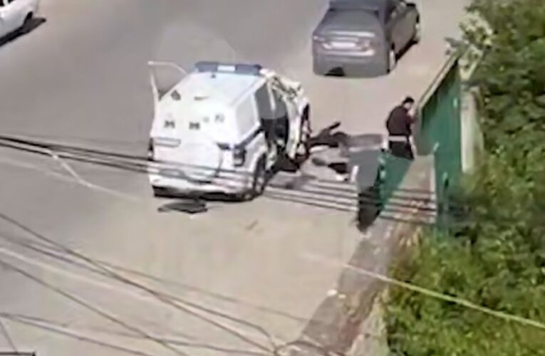 В російській Махачкалі розстріляли поліцейських