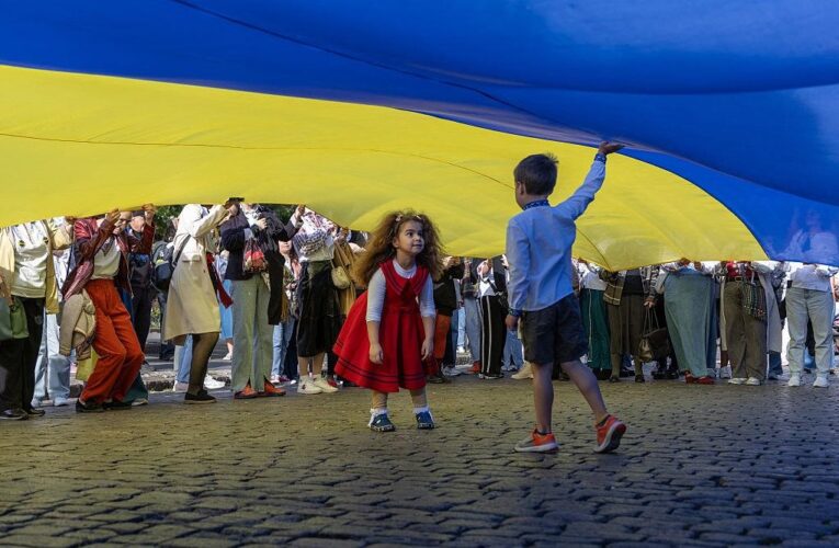 В Україні перенесли День захисту дітей
