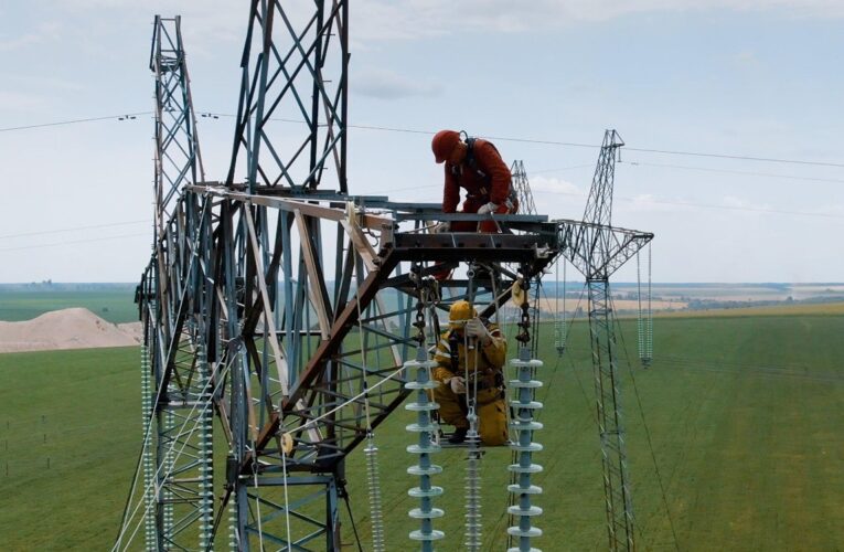 В Україні знеструмлено десятки населених пунктів