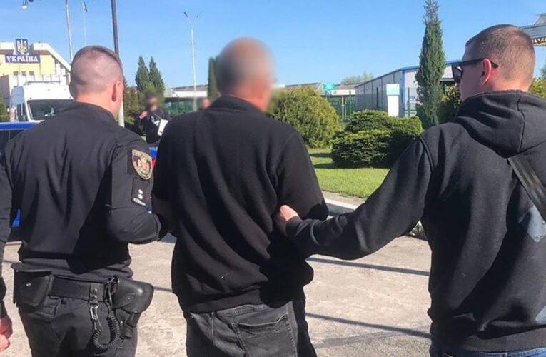 В Україну з Німеччини екстрадували підозрюваного у торгівлі людьми