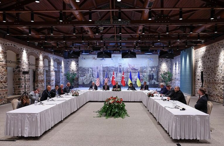 Ватикан або Швейцарія. Нові переговори з РФ