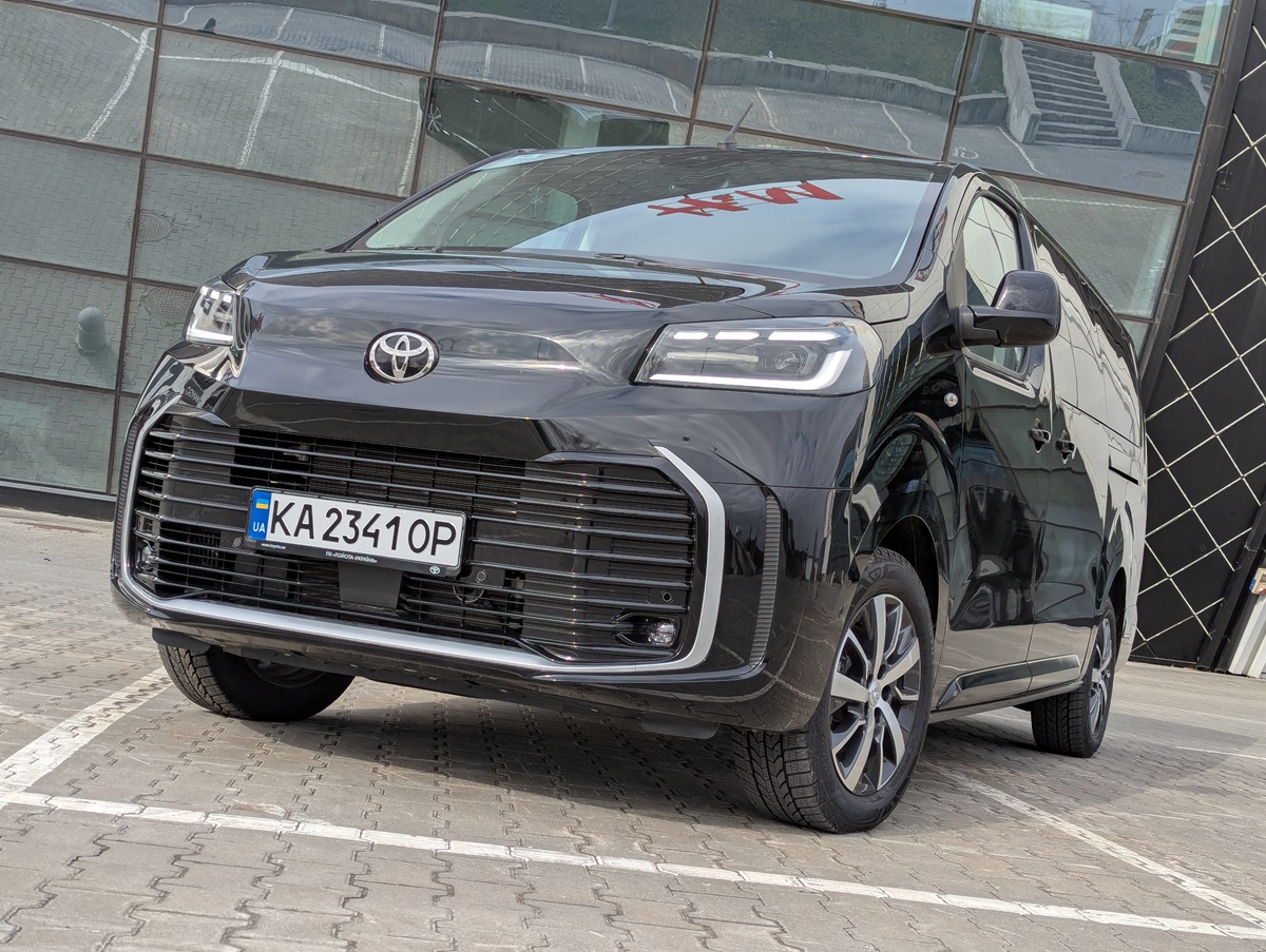 Авто новини - Великий вен та ще більші можливості: Toyota Proace і Proace Verso