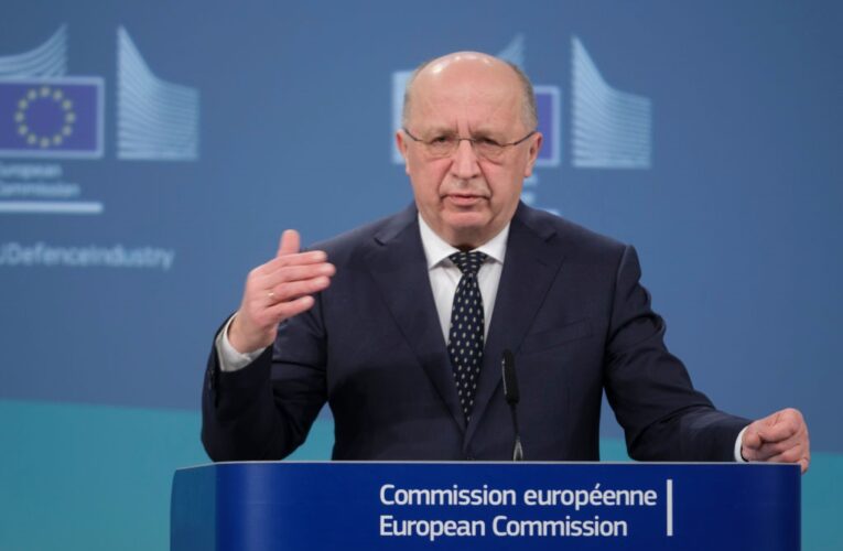 Єврокомісар: Визнання Криму – це повторення 1938-го