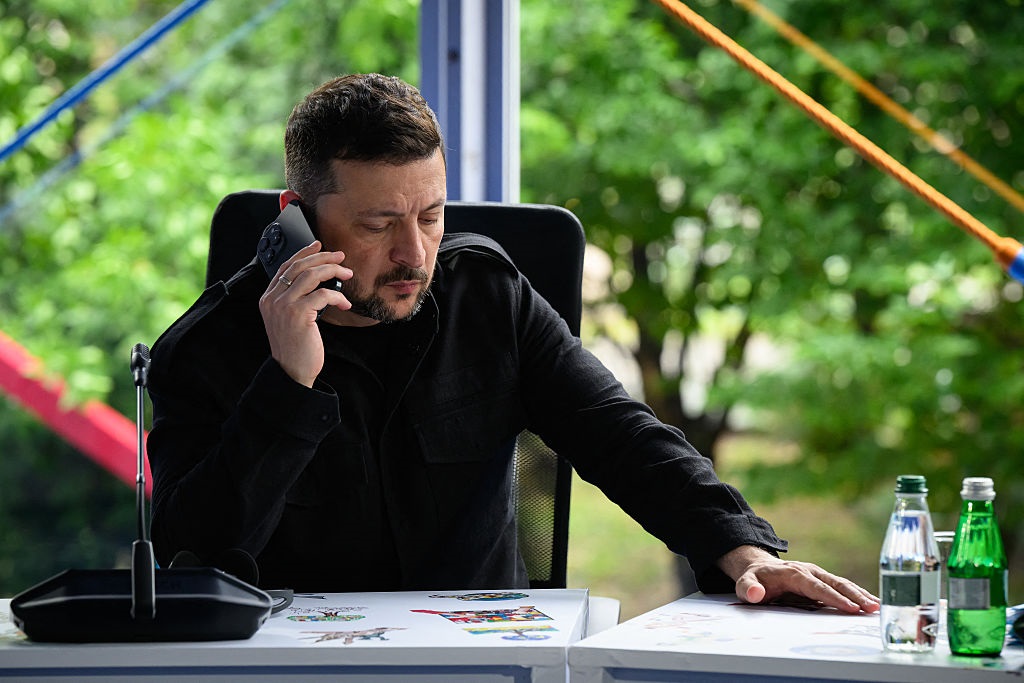 Новини світу - Європа в шоці. Реакція на дзвінок Трампа Путіну