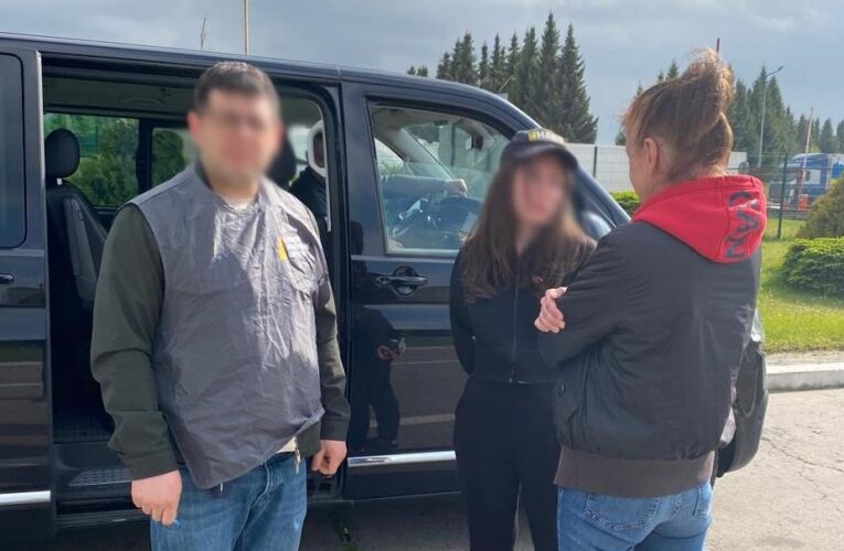 З Німеччини екстрадували підозрювану у розкраданні землі під Києвом