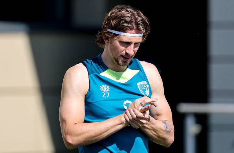 Забарний завершив сезон у символічній збірній туру АПЛ