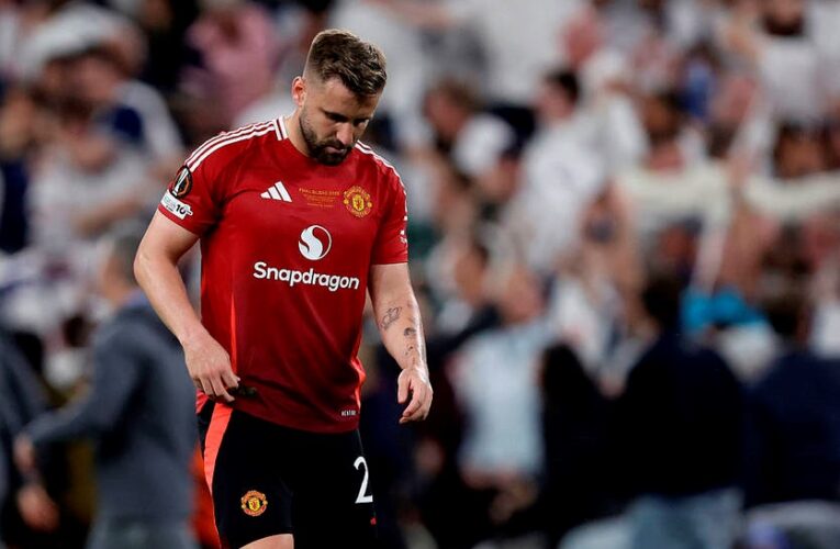 Захисник Манчестер Юнайтед перепросив за поразку у фіналі Ліги Європи