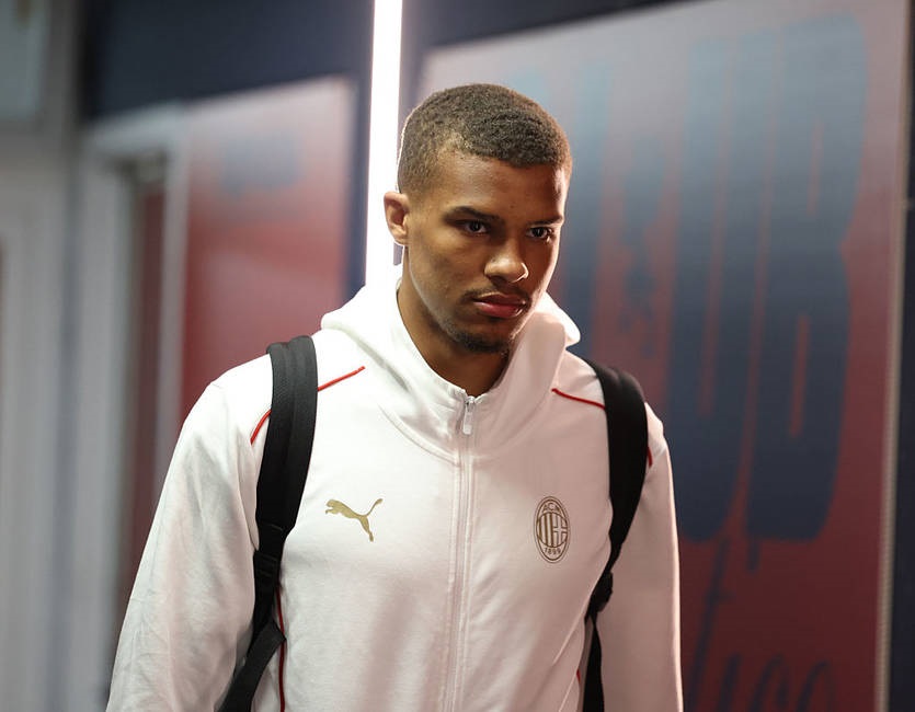 Новини спорту - Захисник Мілана потрапив у сферу інтересів Баварії та Баєра