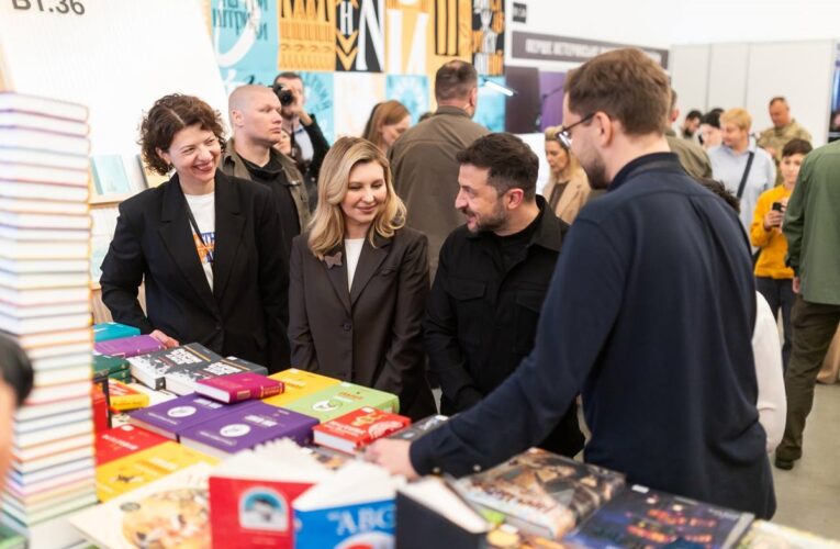 Зеленський обрав “Убити тирана” на 13-му Книжковому Арсеналі у Києві