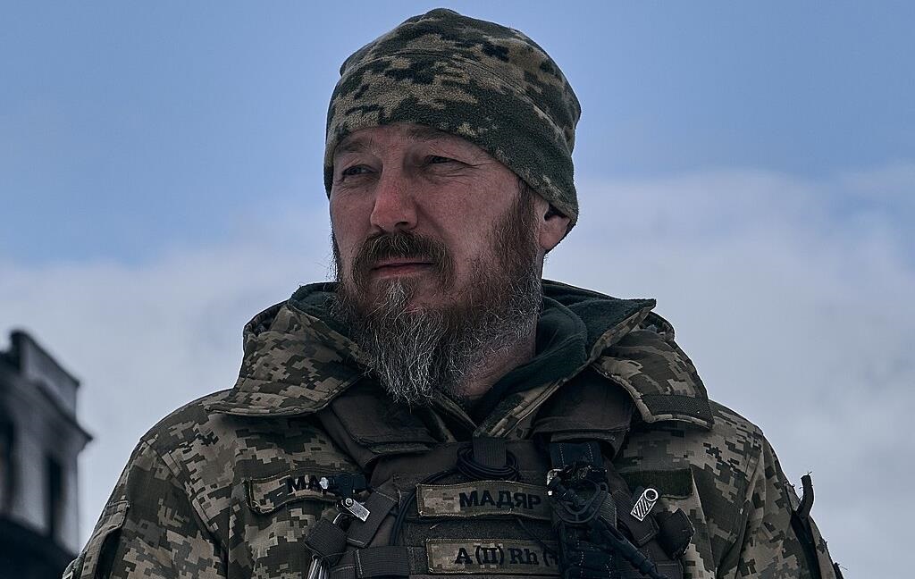 Новини України - Зеленський присвоїв командиру підрозділу Птахи Мадяра звання Герой України