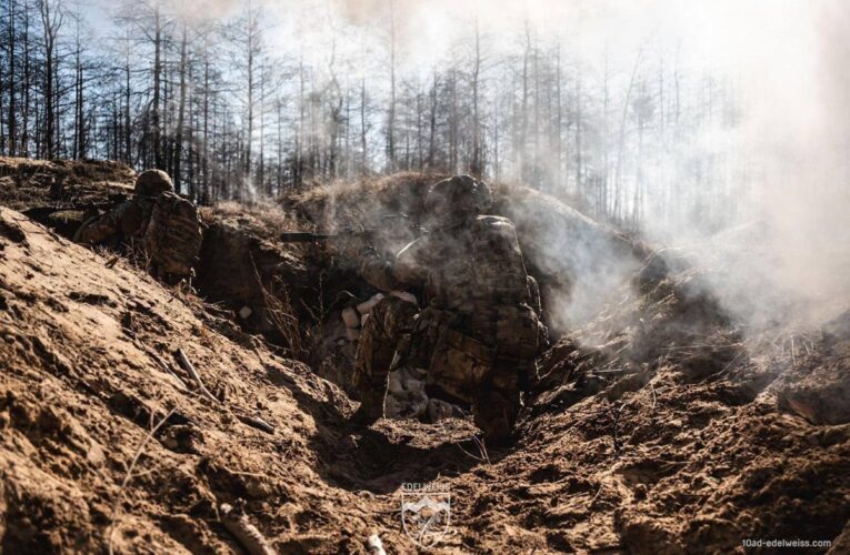 Зеленський привітав воїнів із Днем піхоти