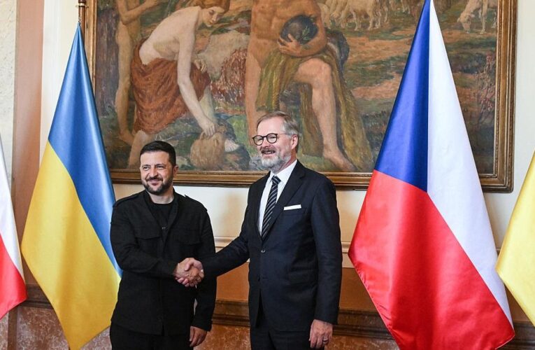 Зеленський проводить переговори з прем’єром Чехії