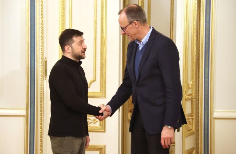 Зеленський вперше поговорив з новим канцлером ФРН