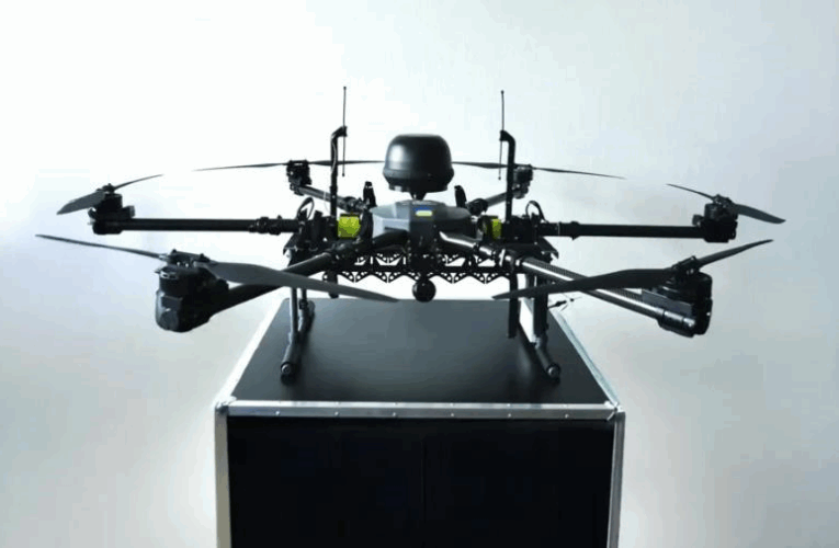 ЗСУ отримали ударний дрон Білий вовк