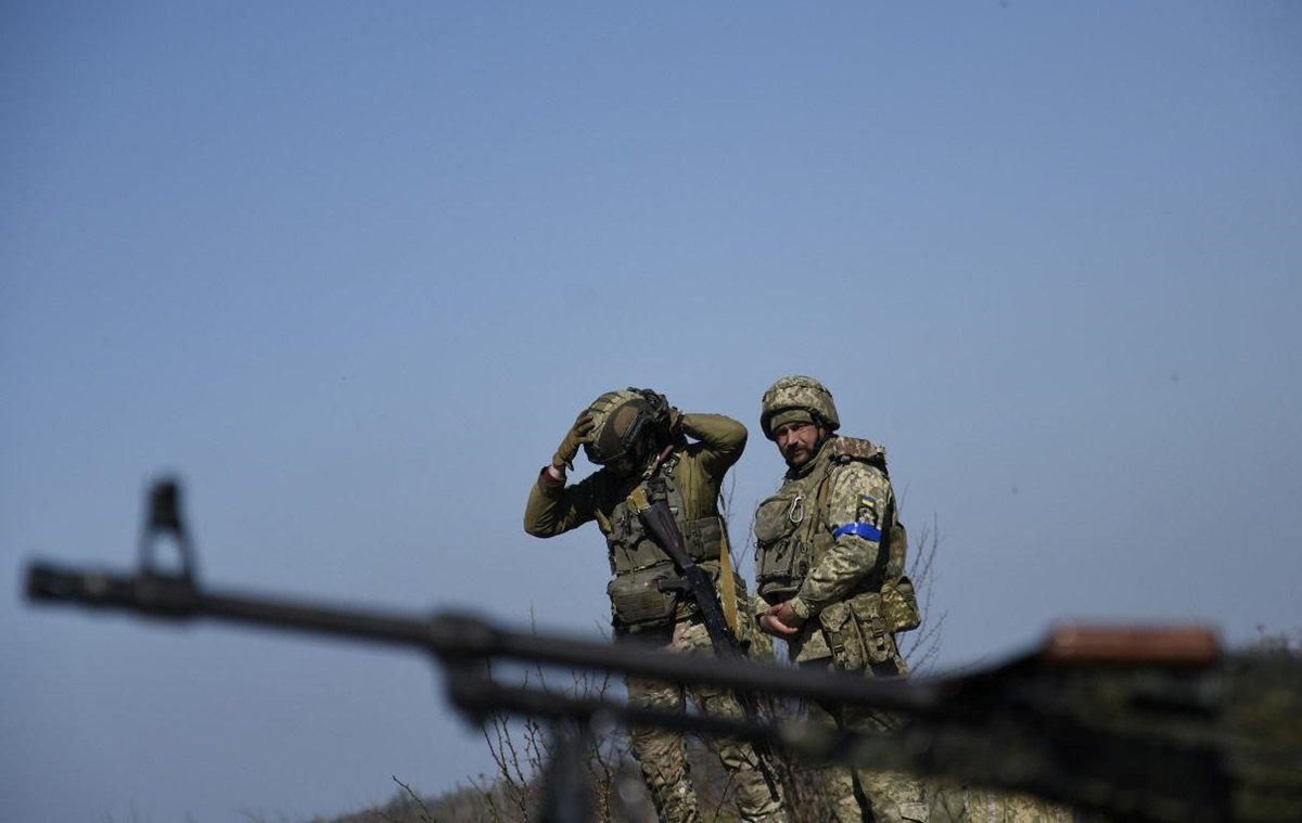 Новини України - ЗСУ покращили положення на трьох напрямках - Наєв