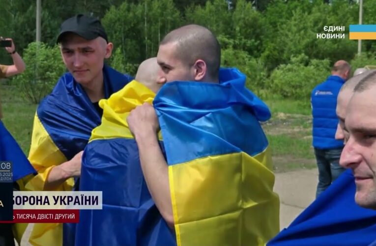 НАШІ ВДОМА! Перші хвилини на рідній землі звільнених з полону воїнів