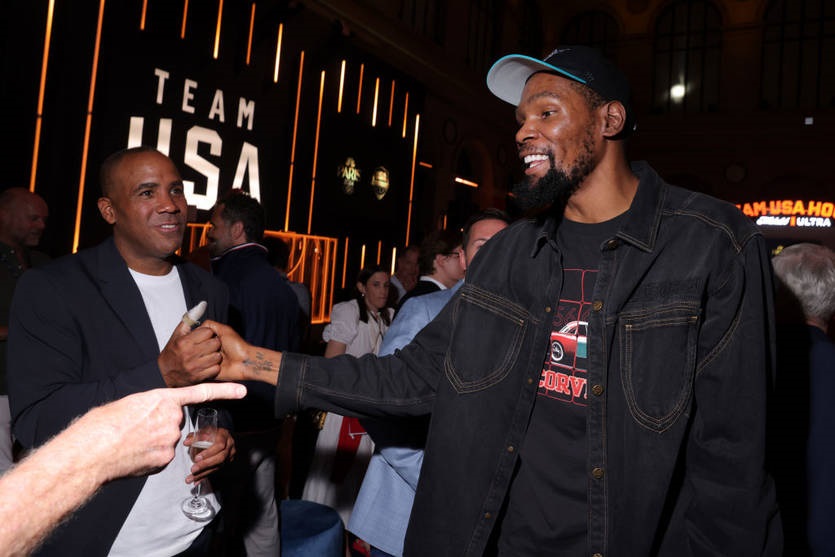 Новини спорту - Акціонером футбольного тупклубу Європи став американський баскетболіст