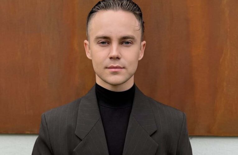 Артем Пивоваров став Заслуженим артистом України