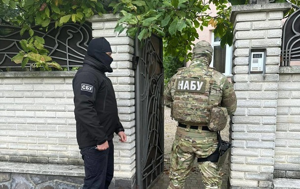 Новини політики - Асоціація правників України звинуватила силовиків у системному тиску