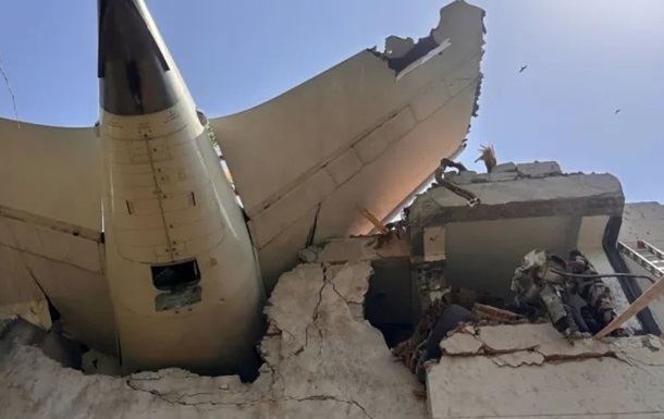 Новини світу - Авіакатастрофа в Індії: знайдено два чорні ящики