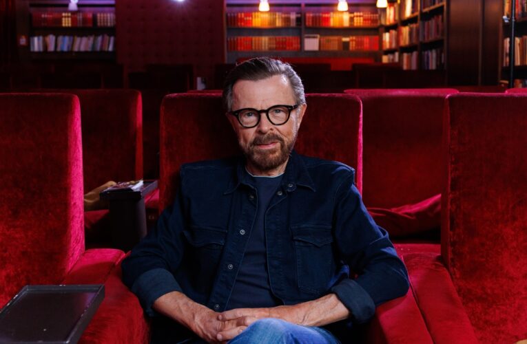 Б’єрн Ульвеус пише мюзикл із допомогою ШІ