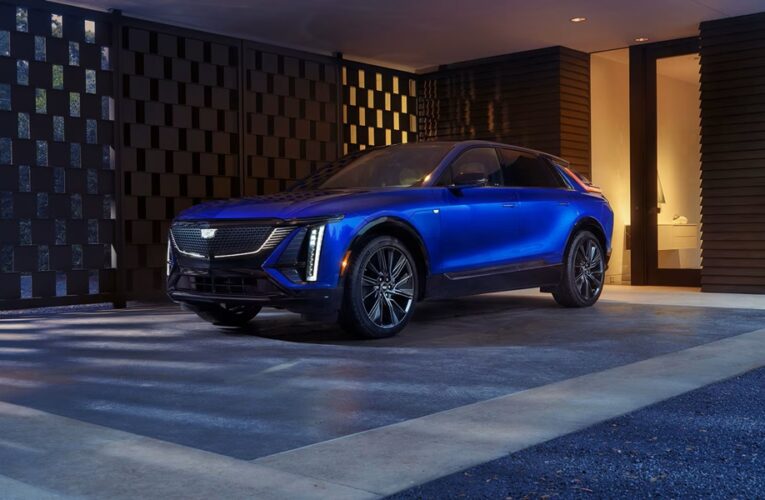 Cadillac відкликає електрокари Lyriq через проблему з дисплеєм