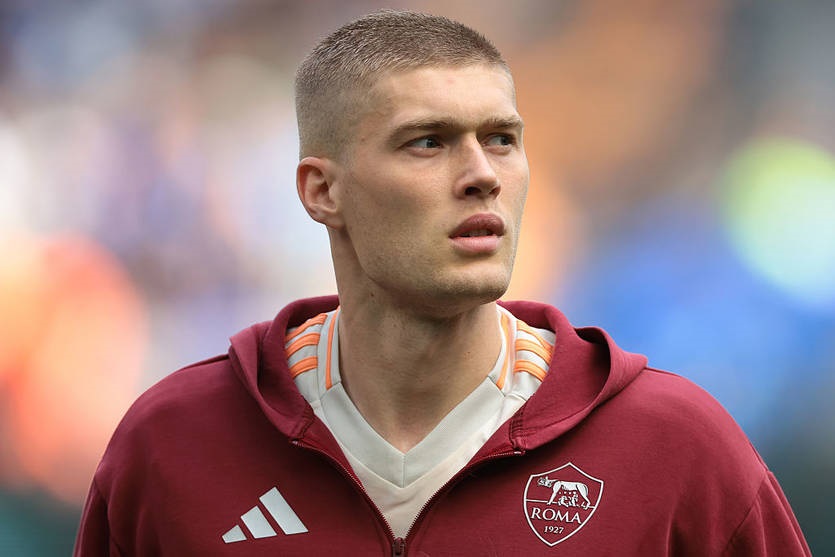 Новини спорту - Чим Довбик гірший: колишній захисник Роми висловився щодо нападок на гравця