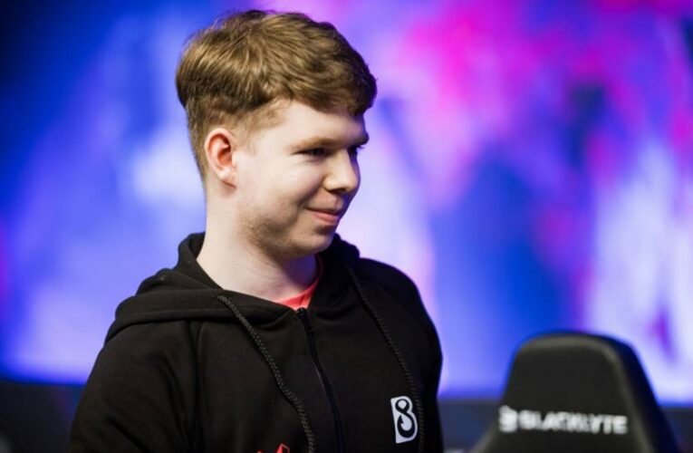 Дебютний “мажор”: український колектив пробився до другої стадії