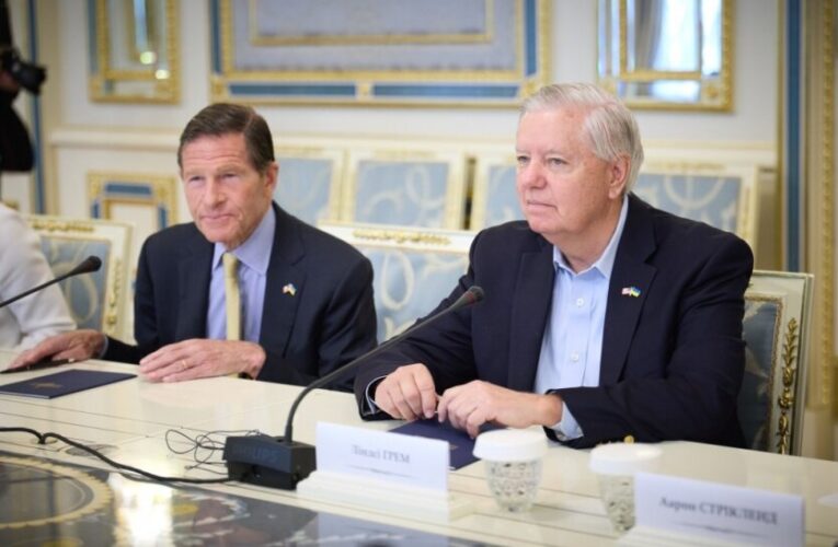 Додатковий тиск: чому США хочуть запровадити 500% тарифи друзям РФ