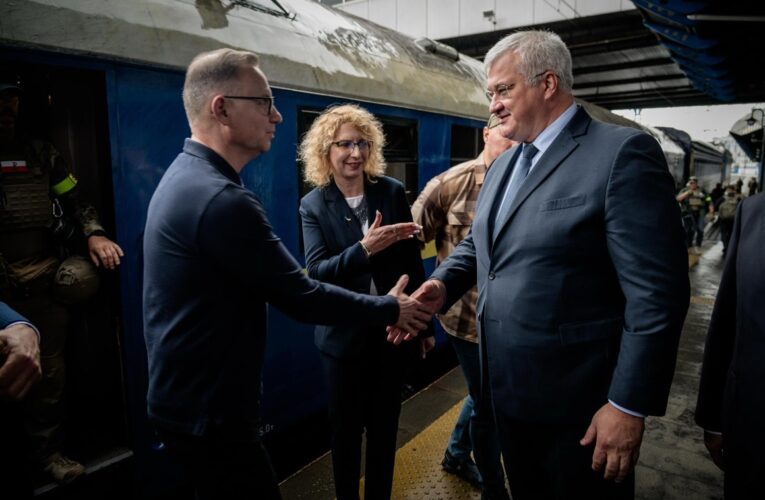 Дуда прибув з прощальним візитом до Києва