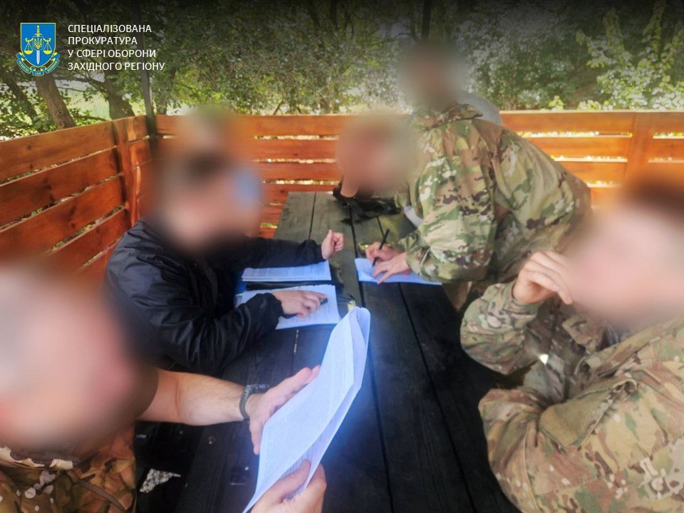 Новини України - Двом нападникам на бійця Азову повідомили про підозру