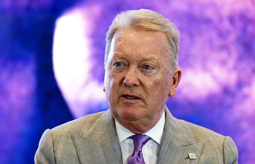 Новини спорту - Френк Воррен про Дюбуа перед боєм: Жодних проблем, усе під контролем