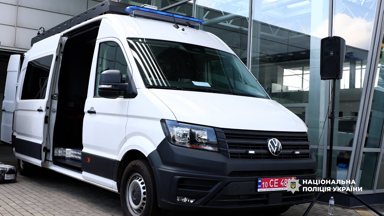 КМЄС передала Нацполіції пересувні мобільні офіси для прифронтових регіонів