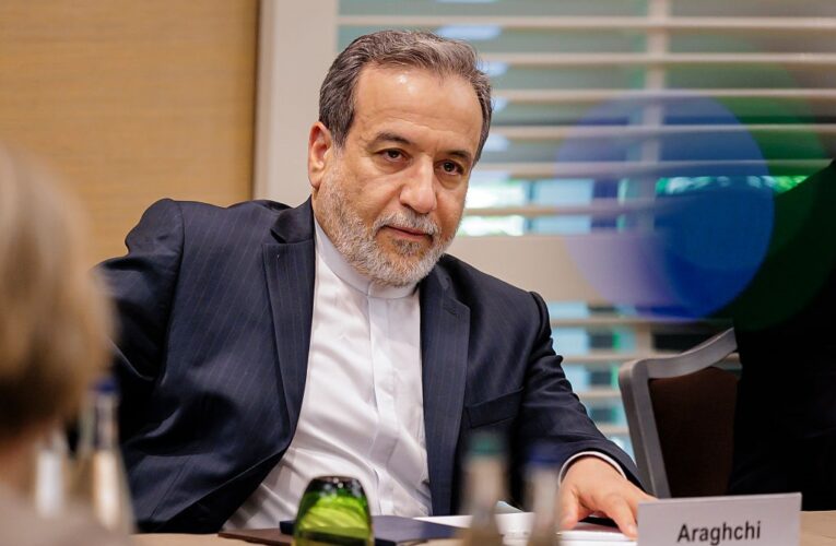 Глава МЗС Ірану летить до Путіна