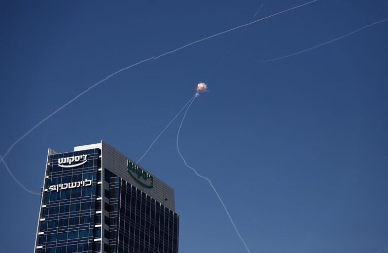 Іран атакує Ізраїль у відповідь на удар США