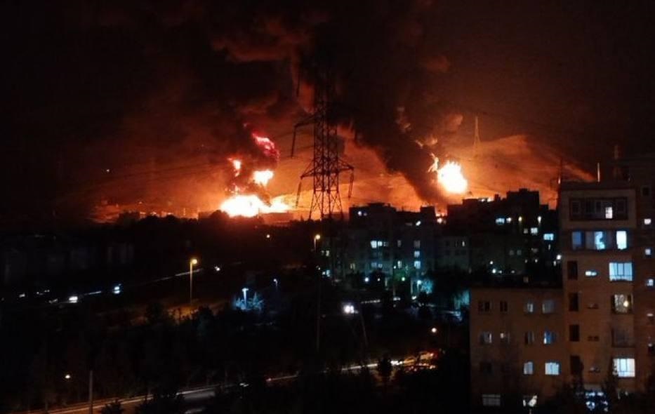 Новини світу - Ізраїль атакував два нафтосховища в Тегерані