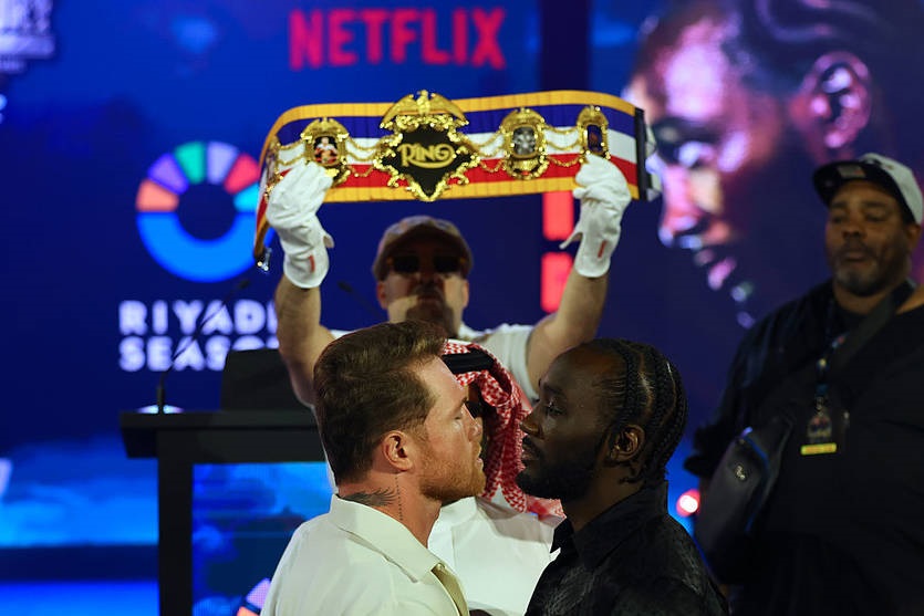 Новини спорту - Канело і Кроуфорд обмінялися їдкими репліками