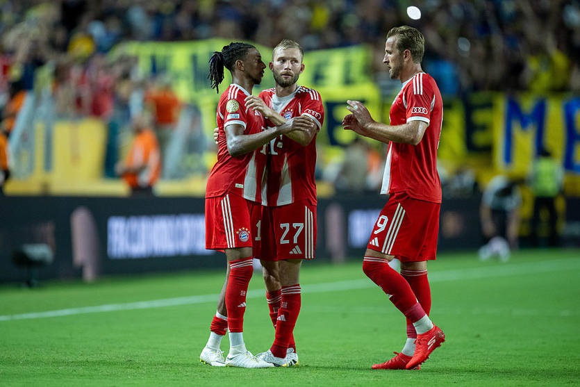 Новини спорту - КЧС: Баварія святкує перемогу над Бока Хуніорс, Лос-Анджелес знову програв