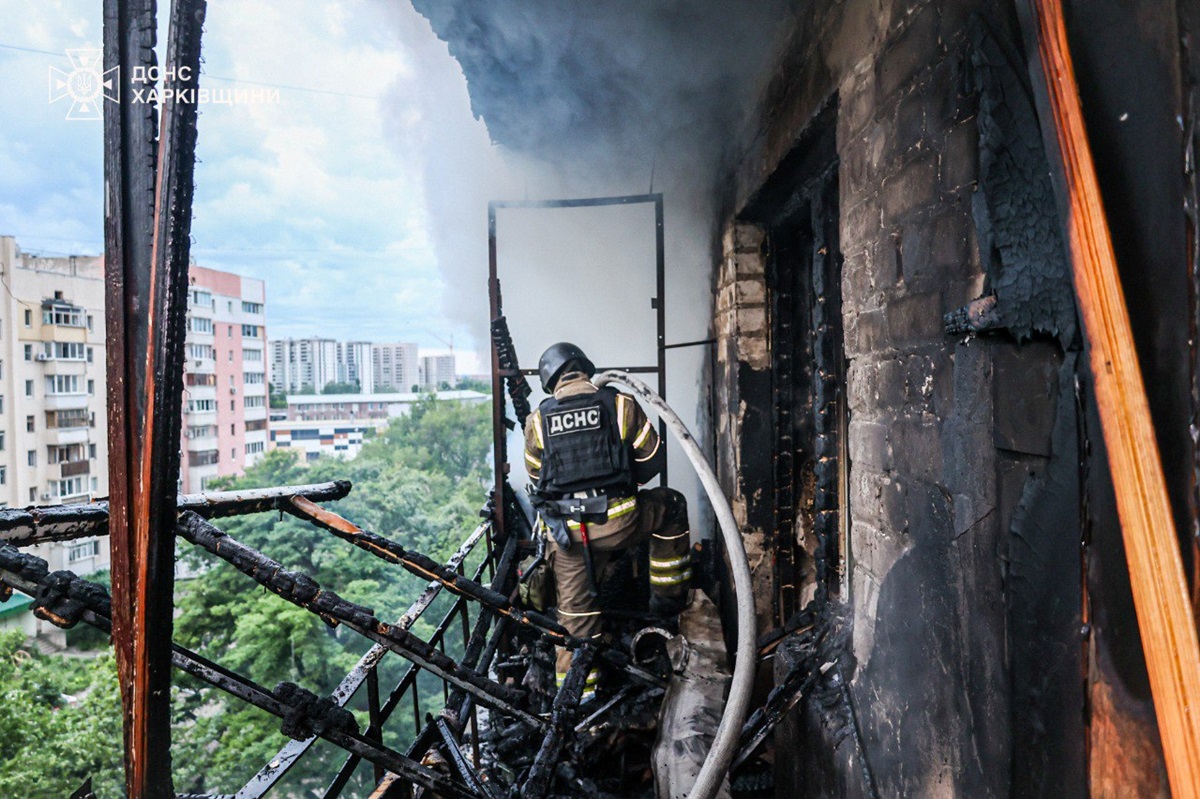 Новини України - Харків зазнав авіаудару, є загиблі