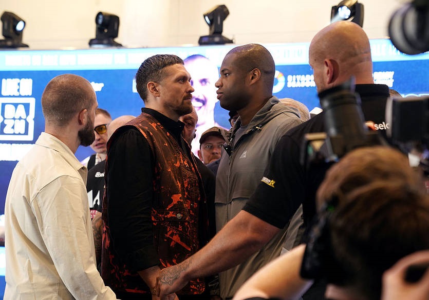 Новини спорту - Хрговіч визначив фаворита майбутнього бою Усик - Дюбуа