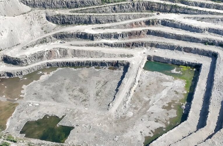 Нацполіція повідомила 19 підозр за виведення з-під санкцій РНБО  підприємств — спецоперація «Граніт»