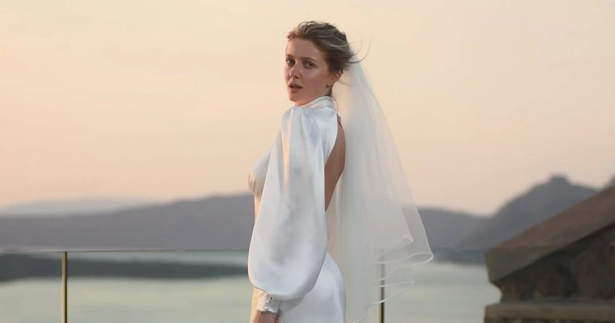 Новини культури - KOLA вперше показала весільні фото з чоловіком-іноземцем