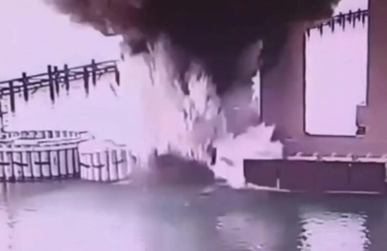 Кримський міст: підводний вибух і нові атаки