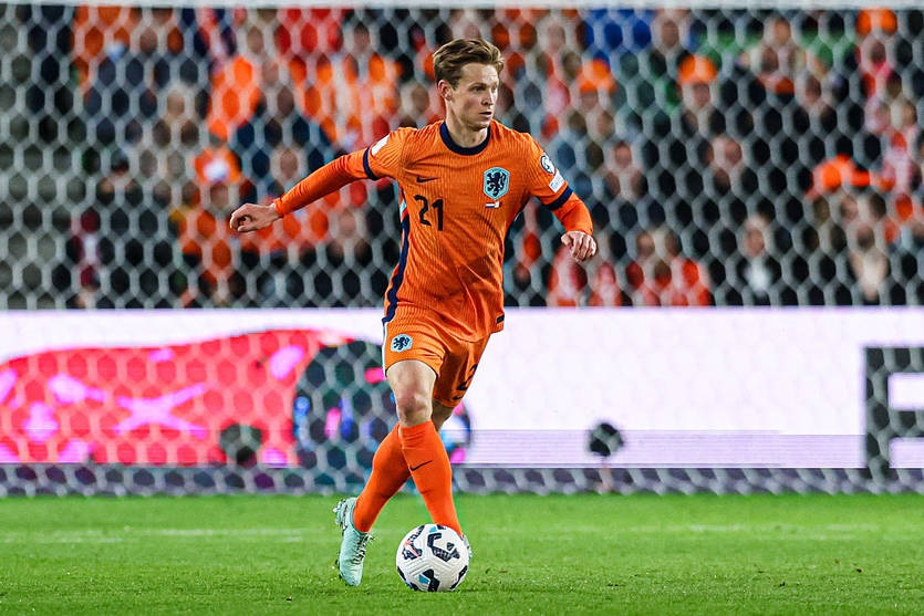 Новини спорту - Лапорта: Де Йонг успішний у Барселоні, таких не міняють