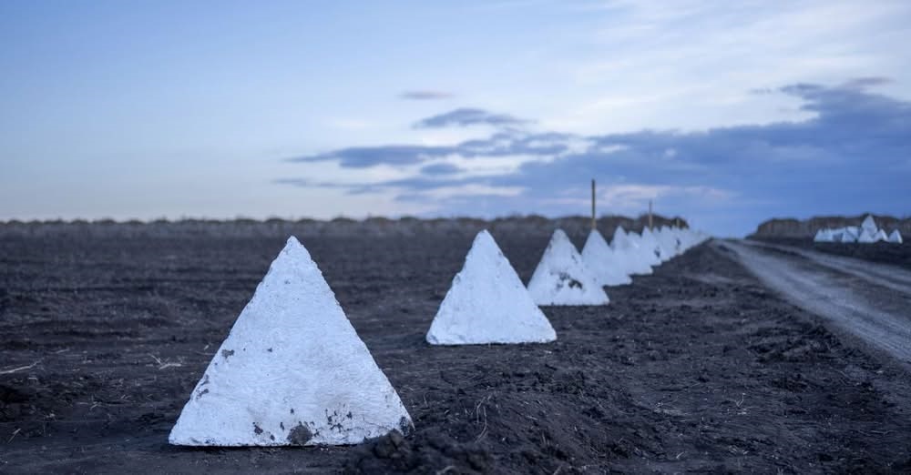 Новини України - Лежало місяцями. Скандал з укріпленнями на Сумщині