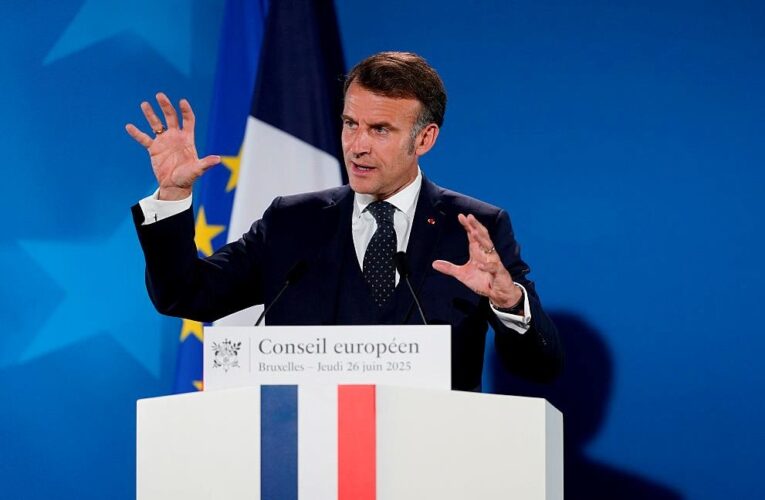 Макрон пояснив, яким має бути 18 пакет санкцій ЄС