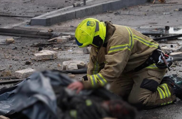 Масований удар РФ: троє загиблих, 40 поранених