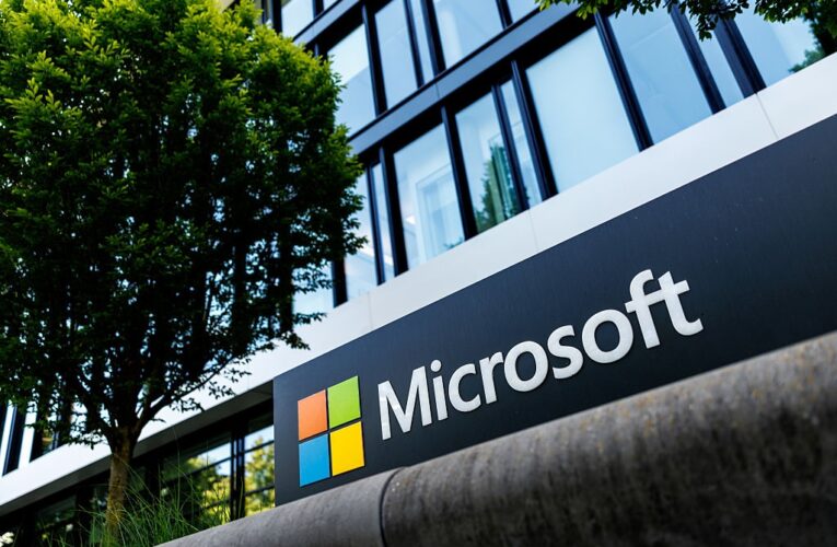 Microsoft додатково звільнила сотні людей