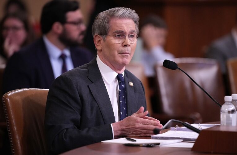 Мінфін США вважає, що країна влітку зіткнеться з дефолтом